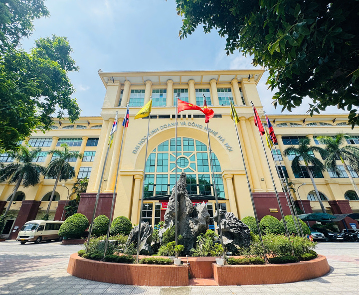 ĐĂNG KÝ HỌC TẠI HUBT 1 ĐĂNG KÝ HỌC TẠI HUBT 1