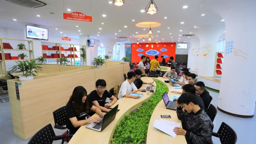 4. Điều kiện tuyển sinh liên thông 1 4. Điều kiện tuyển sinh liên thông 1